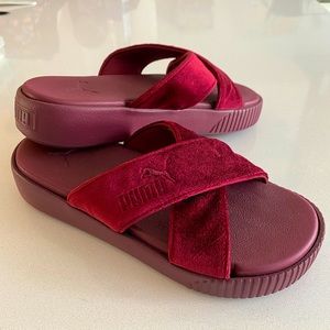 Puma Burgundy Velvet Platform Slides, sz 8.5, NEW